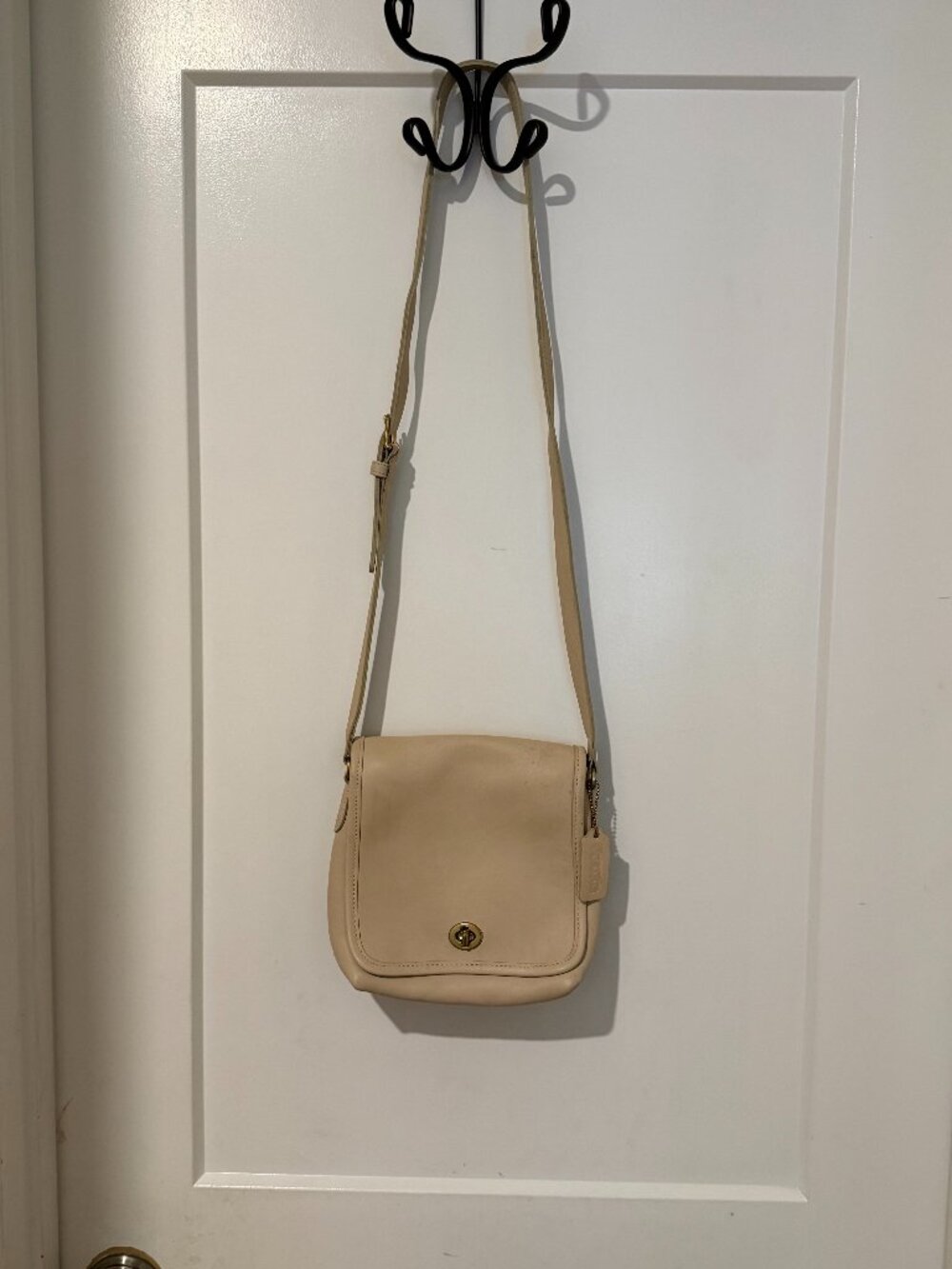 Vintage Coach Companion Flap 9076 Bone Ivory Leather Crossbody USA Made